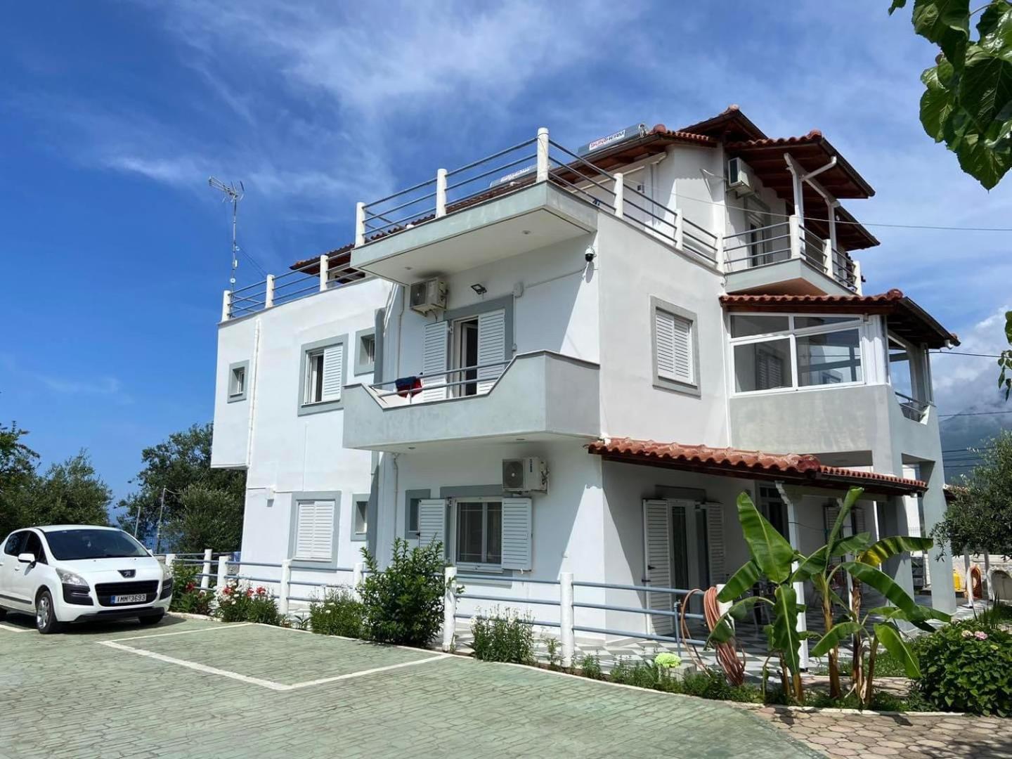 Yard Paradise Rooms Dhermi Exterior photo